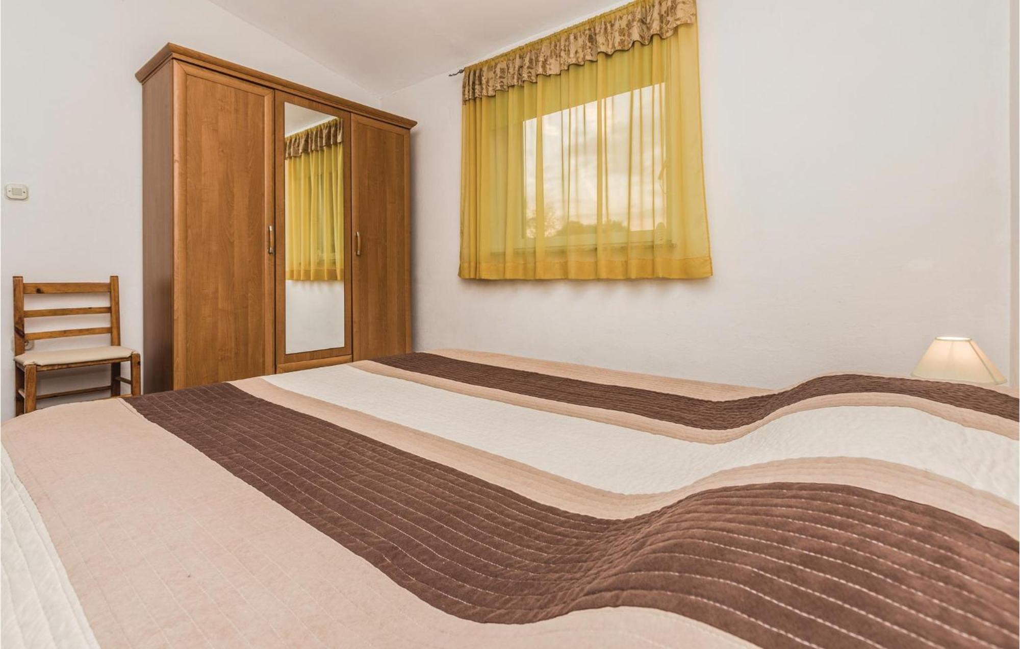 3 Bedroom Gorgeous Apartment In Marčana Dış mekan fotoğraf