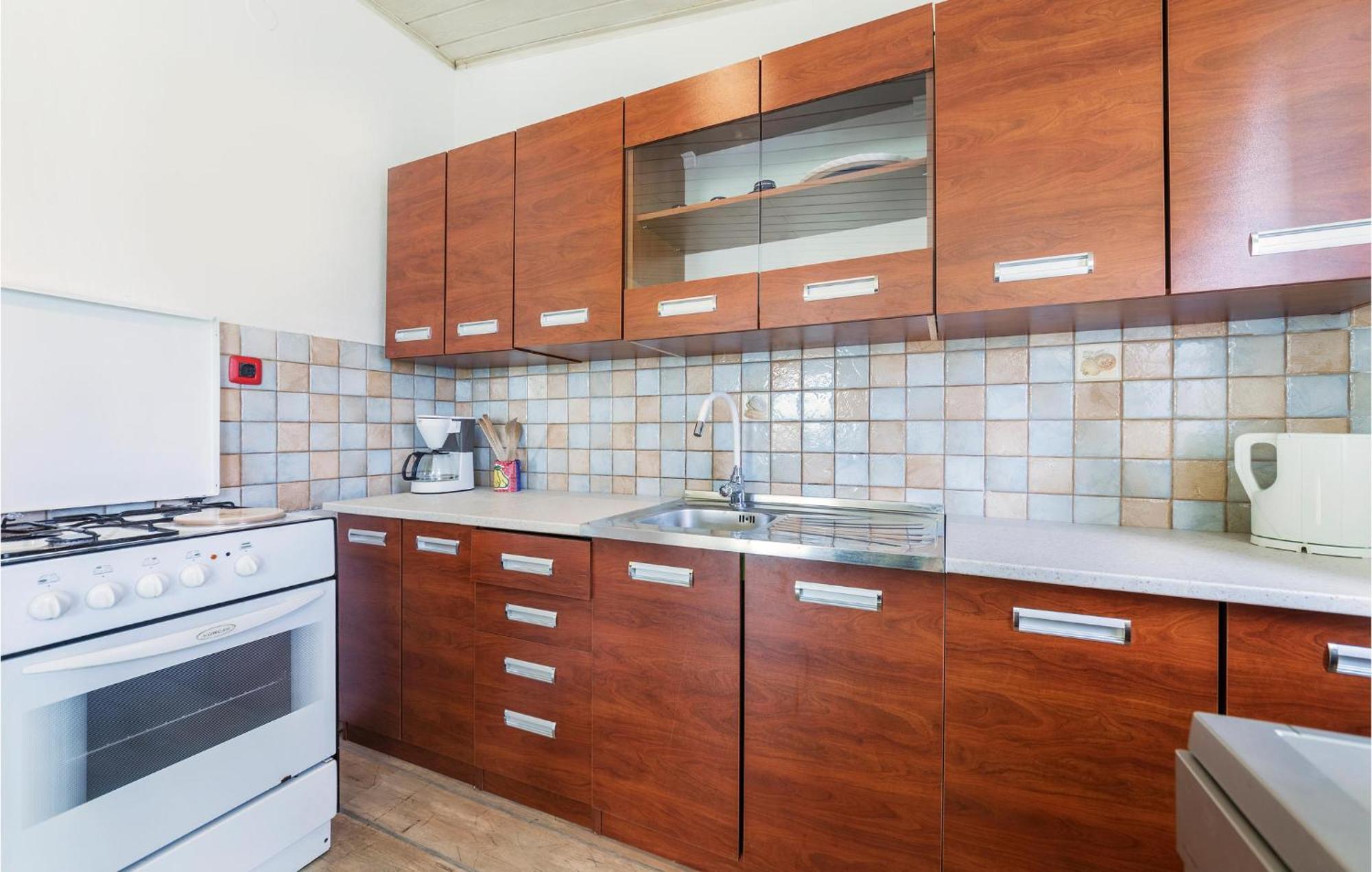 3 Bedroom Gorgeous Apartment In Marčana Dış mekan fotoğraf